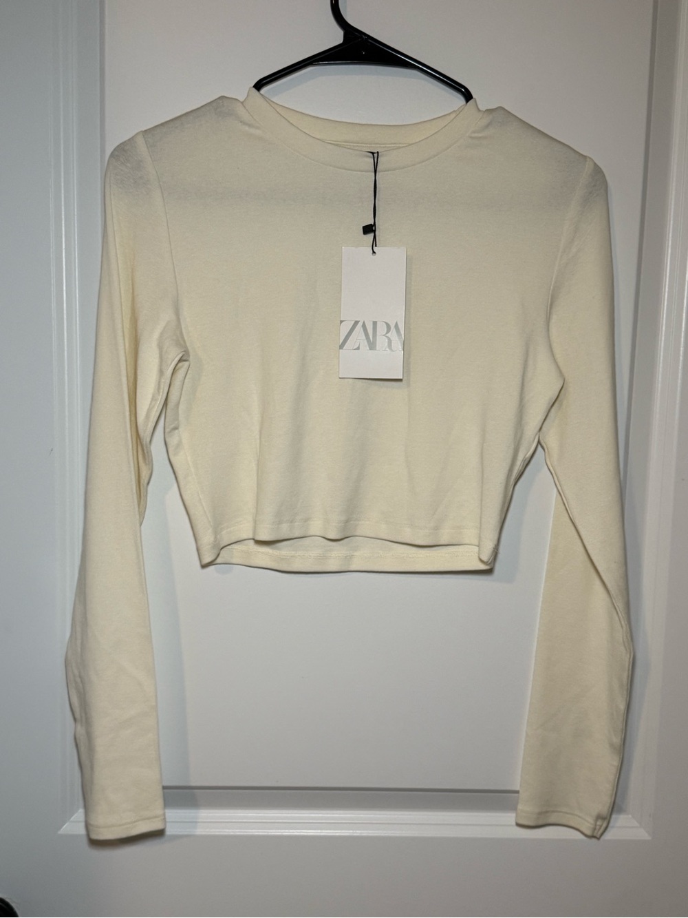 Zara Ivory Cropped Long-Sleeve Top